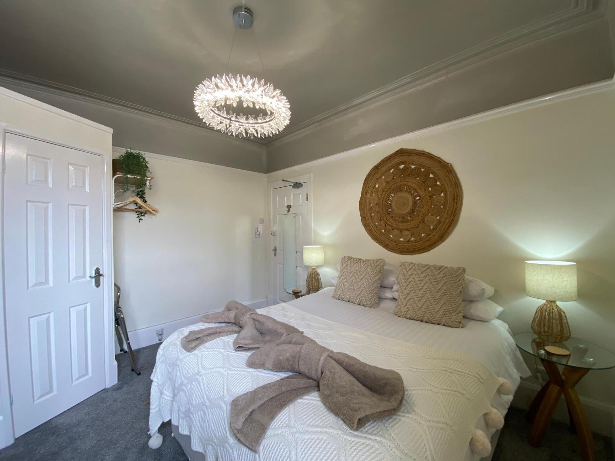 Butterfly Guest House Porthcawl Exterior foto