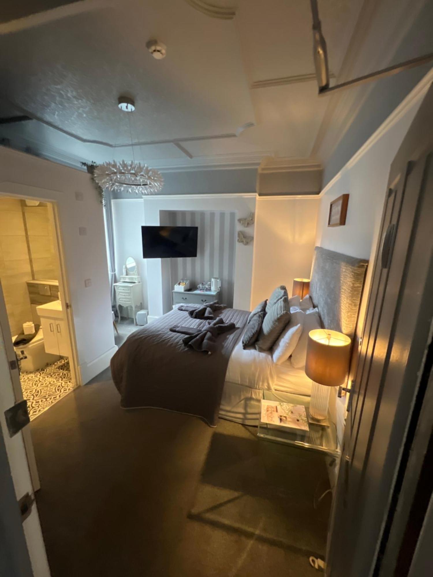 Butterfly Guest House Porthcawl Exterior foto